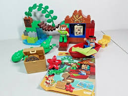 Lego Duplo Jake The Neverland Pirates Peter Pan S Visit Set 10526 Complet Lego Lego Duplo Lego Peter Pan