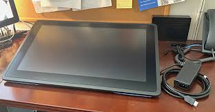Sketch, draw, paint, all on your computer with the new bamboo splash. Wacom Cintiq 22 Display Tablet Review A Digital Artist S Dream The Gadgeteer