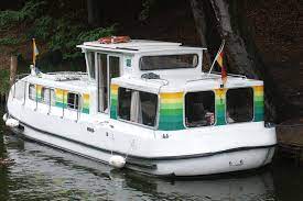 Vente de pénichette ® & bateaux sans permis d'occasion 5 bonnes raisons d'acheter une pénichette ® d'occasion Locaboat Penichette 935 W For Rent Mueritz