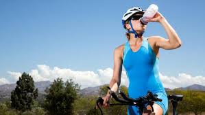 The olympic distance triathlon, also known as the standard or international distance, includes a 1.5km/0.93 mile swim, a 40km/24.85 mile bike, and a 10km/6.2 mile run. Race Day Nutrition For Sprint And Olympic Distance Triathlons Active