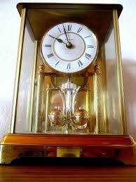 V is 5 and the i preceding the v means one less than 5, just as one i following the v would be vi, meaning one more than 5. Time Clock Table Clock Grandfather Clock Golden Quartz Watch Roman Numerals Pikist