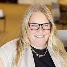 Kris Orr's Instagram, Twitter & Facebook