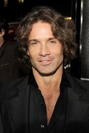 Ariel Ricardo Diaz-Beato Películas • Edad