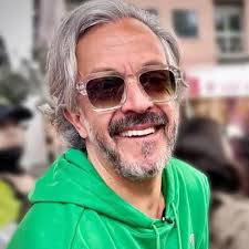 Juan Daniel Oviedo sigue en la carrera por la Alcaldía de Bogotá: CNE no  revocó su candidatura