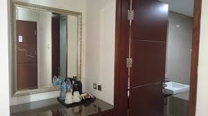 Terletak diwilayah pegunungan sehingga kamu dapat merasakan. Kamar Mandi Ada Bathup Picture Of Hotel Permata Bogor Tripadvisor