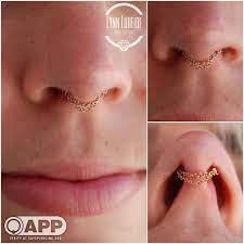 Lynn On Instagram Continuing The Throwbacks With This Adorable Chain Septum Piercing Septumpiercing Septum Earrings Septum Piercing Jewelry Septum Jewelry