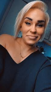 Hi all! I just wanted to introduce myself. My name is Kristi. And I'm going 