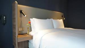1999 stay at holiday inn shenzhen donghua for a strategic location close to businesses in the lively nanshan district. Holiday Inn Express Shenzhen Dongmen An Ihg Hotel Shenzhen Aktualisierte Preise Fur 2021