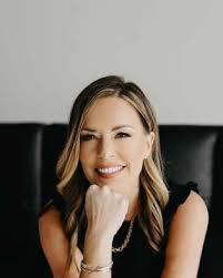 Amanda Heuser, CENTURY 21 Real Estate Agent in London, KY