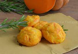 Preprarare le crocchette di zucca e patate è semplicissimo. Polpette Di Zucca E Patate Al Forno