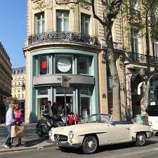 Mercedes Benz 190sl W121 Spotted In Paris 9th Arrondissement By C Thomas A Haidar Instagram 190slrestorations Bruceadams1 Mercedes Benz Benz Mercedes