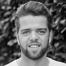 Buddy is BACK! 🥹 Buddy's return was my Christmas present. After the local  goshawk has been active in the Squirrel Forest and Buddy disappearing for  over four days, I started to get