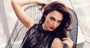 Her height is 1.78 m tall, and her weight is 58 kg. Gal Gadot Net Worth 2021 Age Height Weight Husband Kids Bio Wiki Wealthy Persons