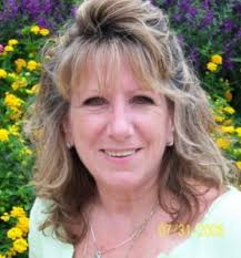 Christina Eleanor's Instagram, Twitter & Facebook