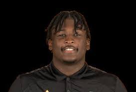 Alexander Diggs's Instagram, Twitter & Facebook