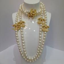 These are normally 30+ inches in length. Pearl Necklace Jewellery Gemstones Necklace Auctionet