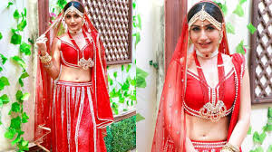 Surbhi chandna ретвитнул(а) harika madiraju. Naagin 5 Actor Surbhi Chandna S Bridal Look Catches Internet S Attention