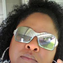 Shanna Lang's Instagram, Twitter & Facebook