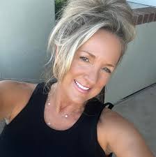 can black cabinets work with different backsplash and floor?