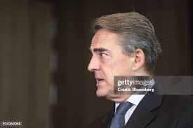 2.123 Airport Executive Committee Stock Photos, High-Res Pictures, and  Images