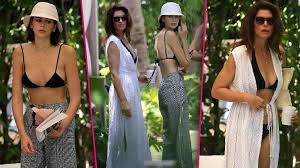 Here we go again, another plagiarized manhua but we are still stupid enough read it just to annoy ourselves. Scary Skinny Kaia Gerber Mom Cindy Crawford Miami Pool Day