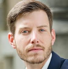 Jonathan Angus's Instagram, Twitter & Facebook