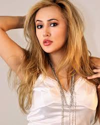 Tyra Lee L (@tyraleeartist) • Instagram photos and videos