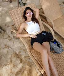 Elizabeth tan mp3 download at 320kbps high quality. Awesome Profiles Elizabeth Tan Upnow Influence