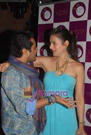 Amisha Patel At Ashmit Patel S Birthday Bash In Veda On 13th Jan 2011 Ameesha Patel Bollywood Photos In an earlier incident, amisha turned up at randhir kapoor's 70th birthday without any invitation. hamara photos