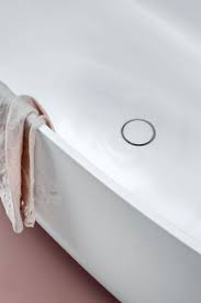 La tecnologia ha fatto passi da gigante ed uno dei materiali più utilizzati oggi per realizzazione delle vasche da bagno è la vetroresina. Sorprendente Kit Riparazione Vasca Da Bagno Vetroresina Vasca Da Bagno Vasca Riparazione