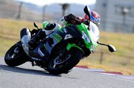 速いのは当然 がコンセプト フェルトのエアロロード ar がフルモデルチェンジ cyclist エアロ アルテグラ コンセプト