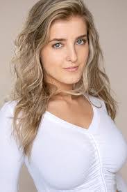 Cassandra Faison's Instagram, Twitter & Facebook