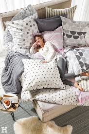 Unsere Bettwasche Ist Zum Kuscheln Da Meinhoffi Hoffner Hoeffner Wohnen Mobel Wohnraum Wohndesign Wohnidee Bet Bettwasche Bett Ideen Furs Zimmer