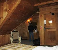 It is ideal for couples, families business, and leisure travelers. Christmas Is Celebrated On August 25 In Yellowstone Bild Von Old Faithful Inn Yellowstone Nationalpark Tripadvisor