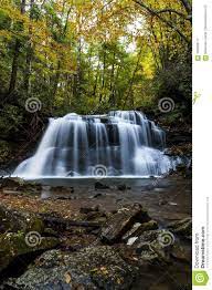 Holly river state park in hacker valley is rated 8.5 of 10 at campground reviews. Wasserfall Im Herbst Obere Falle Des Fall Laufnebenflusses Holly River State Park West Virginia Stockbild Bild Von Strom Zustand 103008117