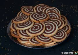 Biscuits Spirale Vanille Chocolat Recette En 2020 Recette Recette Gateau Facile Chocolat Vanille