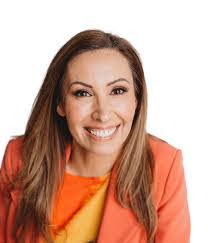 Kaitlin Mchugh's Instagram, Twitter & Facebook