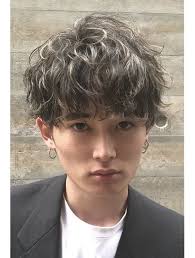 ２wayハイライト クラウドマッシュシェイク 佐藤拓弥 l010938453 アピッシュリタ apish rita のヘアカタログ ホットペッパービューティー メンズパーマ ショート スパイラルパーマ メンズ メンズ ハイライト