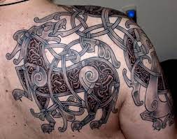 See more ideas about viking art, vikings, norse. Viking Ringerike Tattoo On Back Shoulder By Darksun