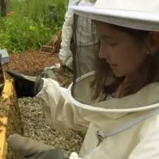 11-year-old Girl is the Bees-Knees: Her Mission to Save the Bees