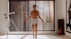 Although christian bale knew about the casting from the studio's perspective, he stuck with the movie through a lengthy period of developmental hell. American Psycho Ein Kontroverser Film Feiert Ein Jubilaum Fm4 Orf At