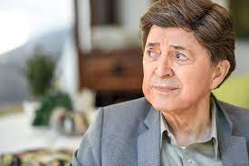 Skończył 87 lat i nie wróci już do swojej artystycznej kariery. Dramat Jerzego Polomskiego Musi Zakonczyc Kariere