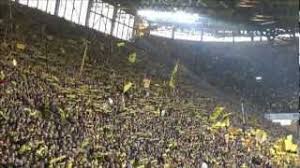 It is best known for its men's professional football team , which plays in the bundesliga , the top tier of the german football league system. Meister 2012 Borussia Dortmund Gladbach 2 0 Meisterstimmung Bvb é¦™å·çœŸå¸ ã‚´ãƒ¼ãƒ« Youtube