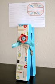 Easy Recipe Card Holder Make And Takes Recipe Card Holders Clothes Pin Crafts Crafts