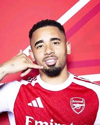 🚨 Gabriel Jesus is weighing up his future with the 2026 World Cup ahead.  Arsenal are open to a move, with West Ham and Everton showing early  interest, while clubs in Brazil