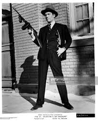 On this frigid morning, in an unheated brick garage at 2122 n. Pin On St Valentines Day Massacre