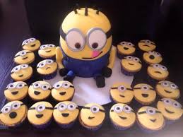 2nd Birthday Cake Ideas For 2 Year Old Boy Minion Cake And Cupcakes I Did For A 2 Year Old S Birthday Party 2yearolds 2 Ye Minion Birthday Party 2nd Birthday Party For Boys 2 Year Old Birthday Party