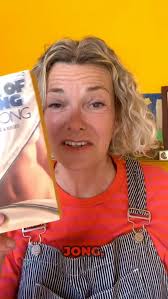 Heute eine kleine-große Ermutigung für all die, die autobiografisch  schreiben., Die sich fragen, ob sie das auch dürfen., Und was die anderen  darüber denken., Es steht dir zu., (Das Buch von Molly ...