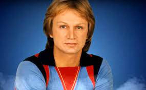 Là, claude françois se découvre une passion inavouable : Pour Rester Jeune Claude Francois S Injectait Du Serum A Base De Testicule De Taureau Stars Et People Zikeo