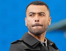Ashley Cole tells Arsenal owners to spend big